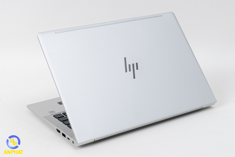 Laptop HP EliteBook 630 G9 6M143PA (Core i5-1235U | 8GB | 512GB | Intel Iris Xe | 13.3 inch FHD | Win 11 | Bạc)