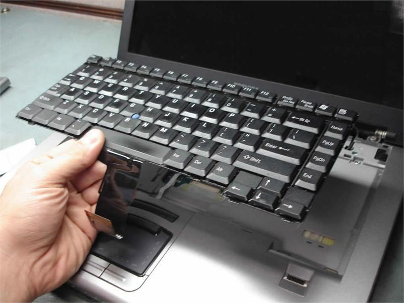 Bí quyết của thợ mua laptop cũ mà họ không chia sẻ